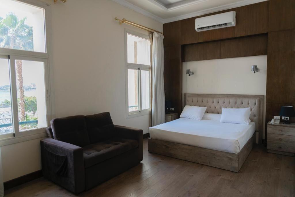 Ultra Loaloa Nile Maadi Hotel Kairo Bagian luar foto
