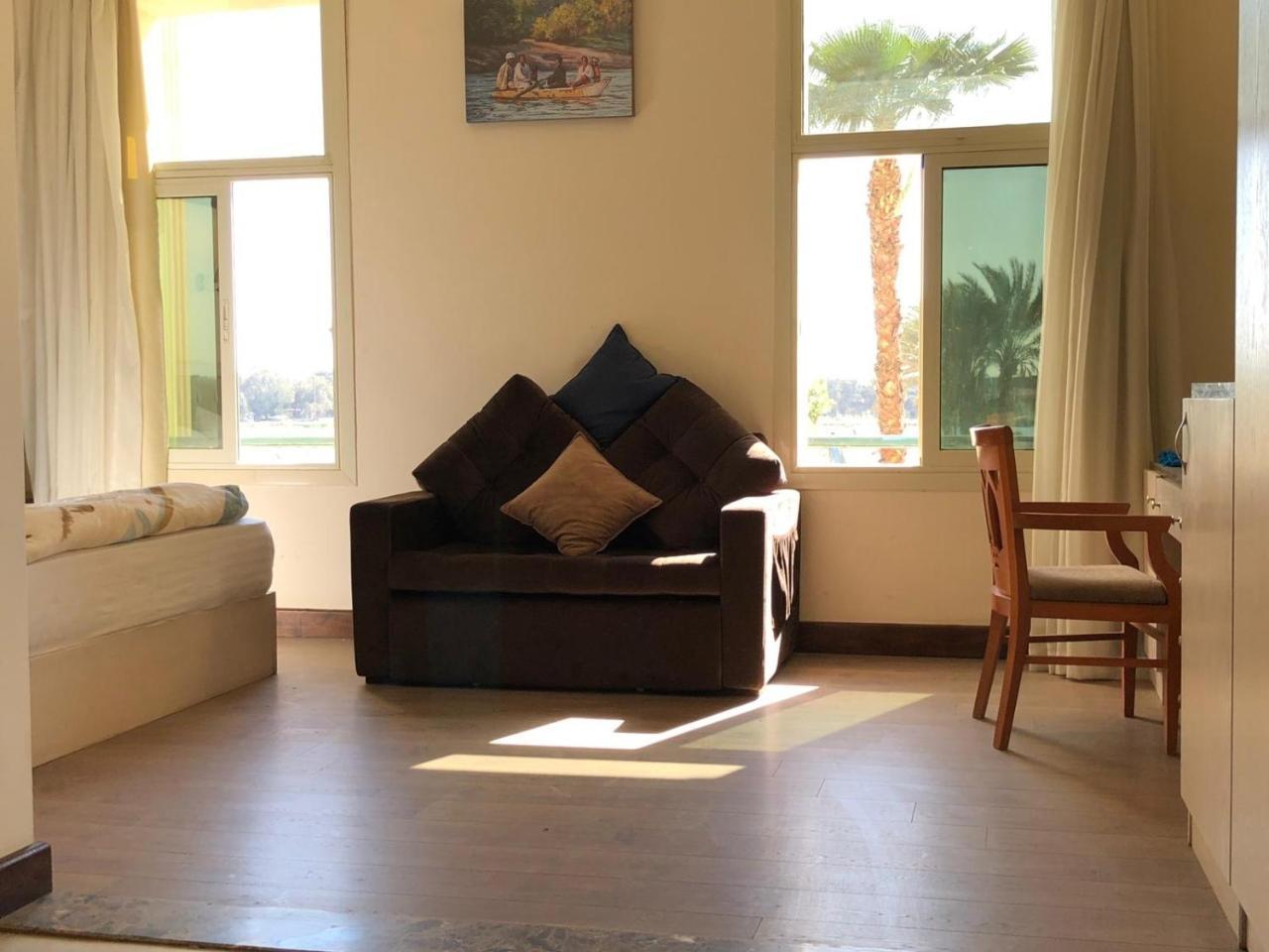 Ultra Loaloa Nile Maadi Hotel Kairo Bagian luar foto