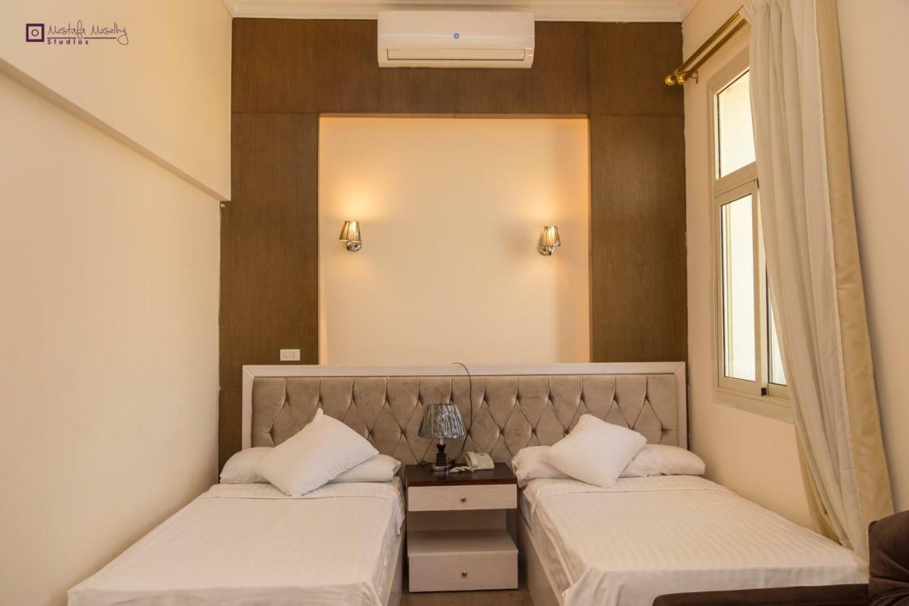 Ultra Loaloa Nile Maadi Hotel Kairo Bagian luar foto